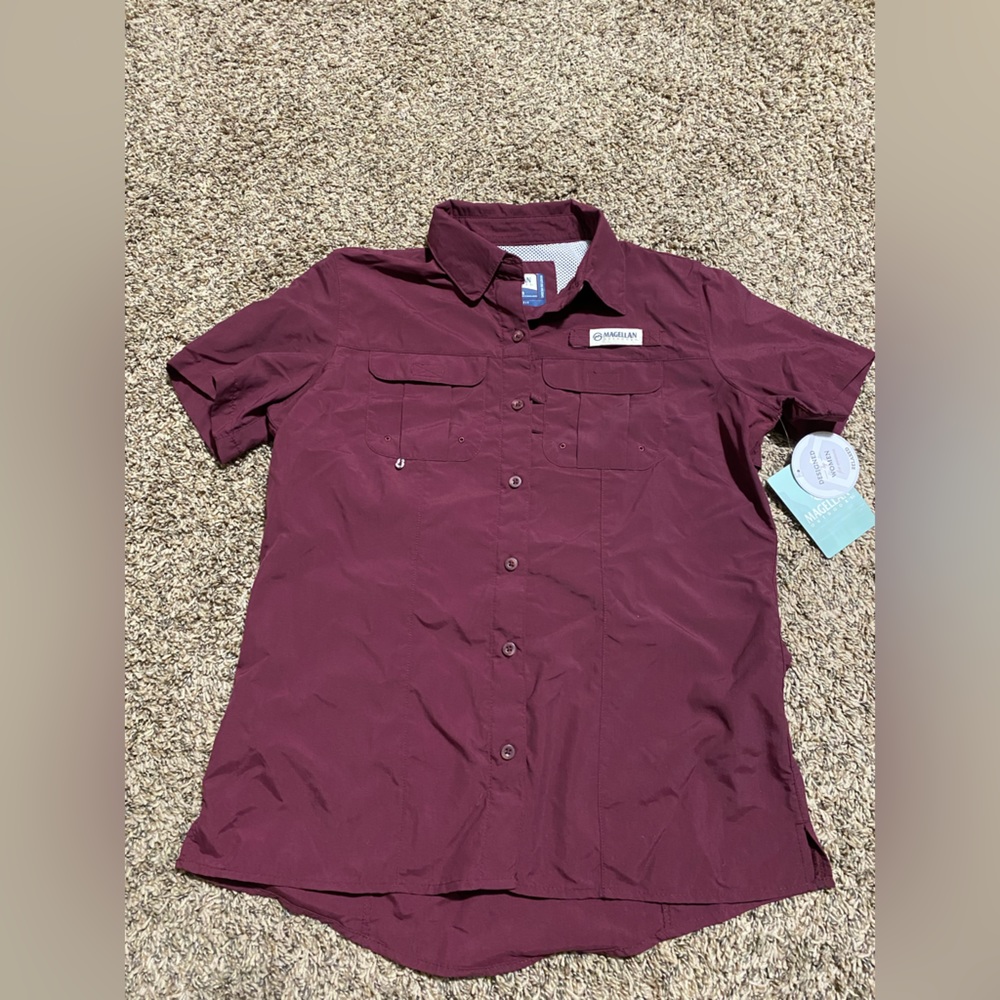 Womens Magellan Fishing shirt, size extra small. NWT.